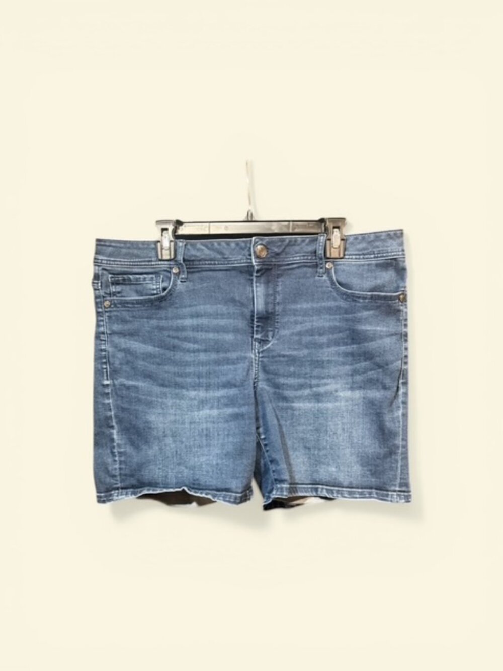 Women’s Plus Size Jeans | Seven | Size 16 | Dark Wash Jean Short